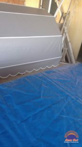 Toldo capota para janela e varanda